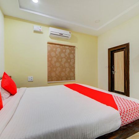 Hotel O Ksl Guest House Karimnagar Buitenkant foto