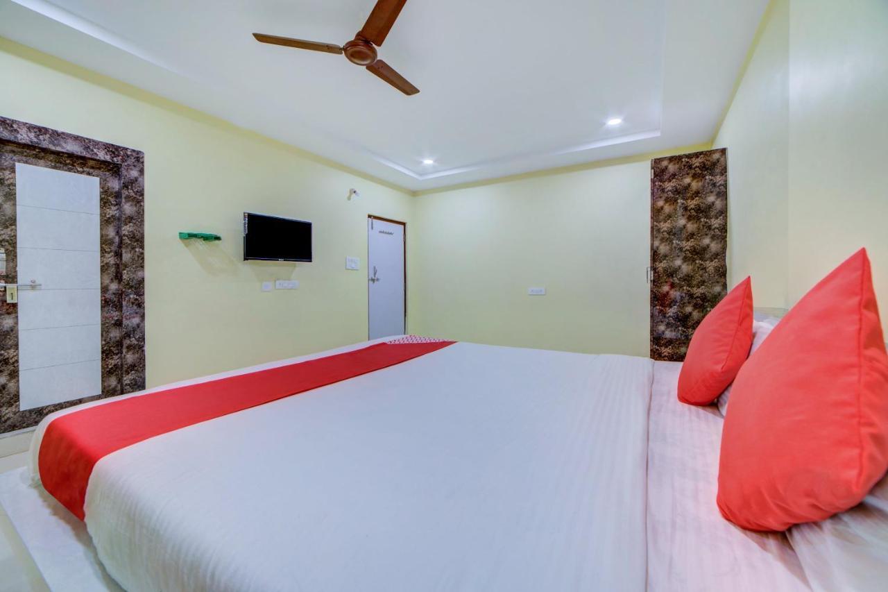 Hotel O Ksl Guest House Karimnagar Buitenkant foto