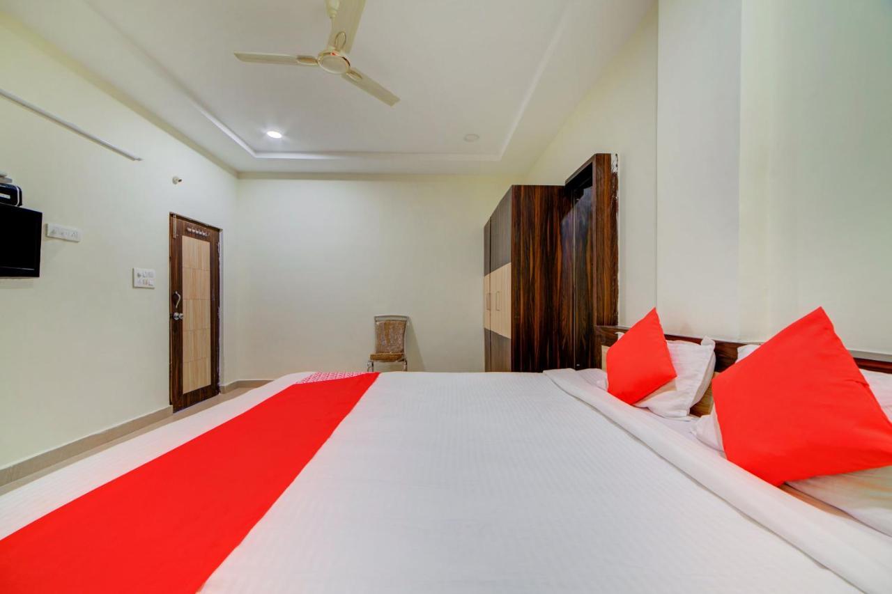 Hotel O Ksl Guest House Karimnagar Buitenkant foto